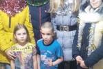 Ребята из благотворительного клуба «Город добрых сердец» (Ноябрьск) провели рождественские гуляния в доме детей с ограниченными возможностями здоровья