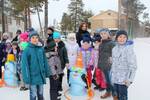 Воспитанники Содружества «Я-МАЛ» (Ноябрьск) провели семейную конкурсно-игровую программу «Снежные забавы»