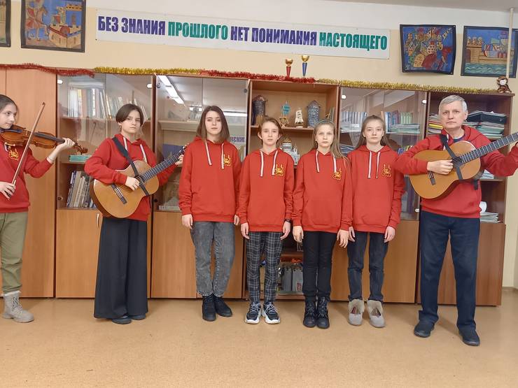 ansambl-ksp-svechi.-ksp-svechi.-kolcovo.jpg