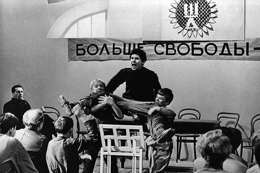 kinopoisk.ru-respublika-shkid-2445563-pic510-510x340-79189.jpg