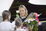Эксперт новостей ВНД, солистка театра "Ла Скала" (Милан), Людмила Жильцова, показала мастер-класс ребятам из Сатки (Челябинская область)