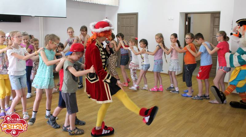 summercamplibrary7.jpg